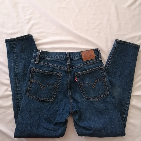 Levi's Premium Wedgie Icon Jeans In Something Cheeky High Rise Tapered Leg 26 (2 - Picture 7 of 16